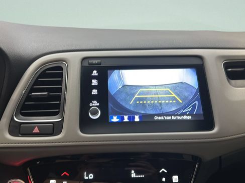 Used 2019 Honda HR-V EX image 32