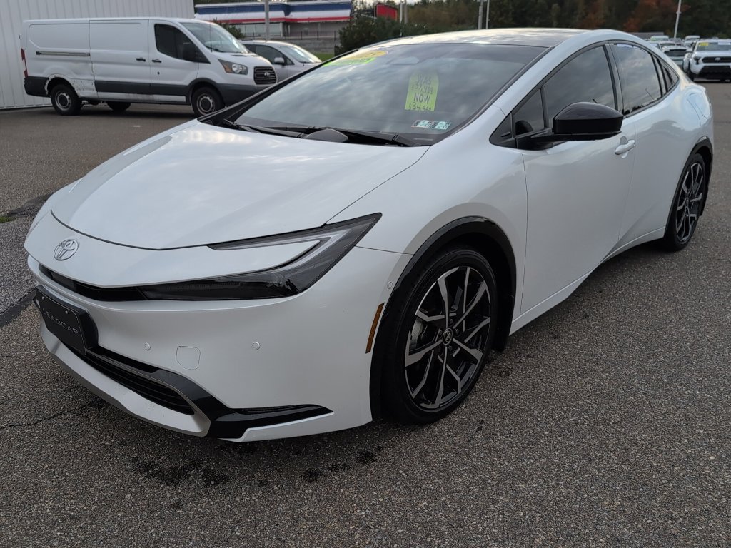 Used 2025 Toyota Prius Plug-In Hybrid w/ Limited Premium Package FWD image 2