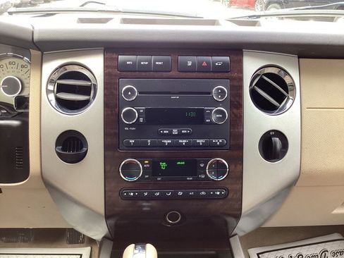 Used 2012 Ford Expedition EL XLT image 21