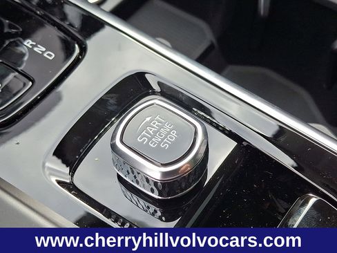 New 2026 Volvo XC60 B5 Plus w/ Protection Package Premier image 20