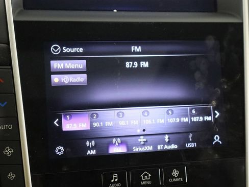 Used 2023 INFINITI Q50 Sensory image 38