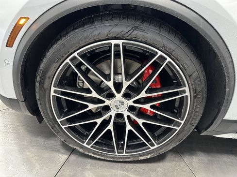 New 2026 Porsche Macan 4S Electric AWD/4WD image 11