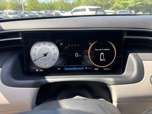 Used 2022 Hyundai Tucson SEL w/ Convenience Package FWD image 3