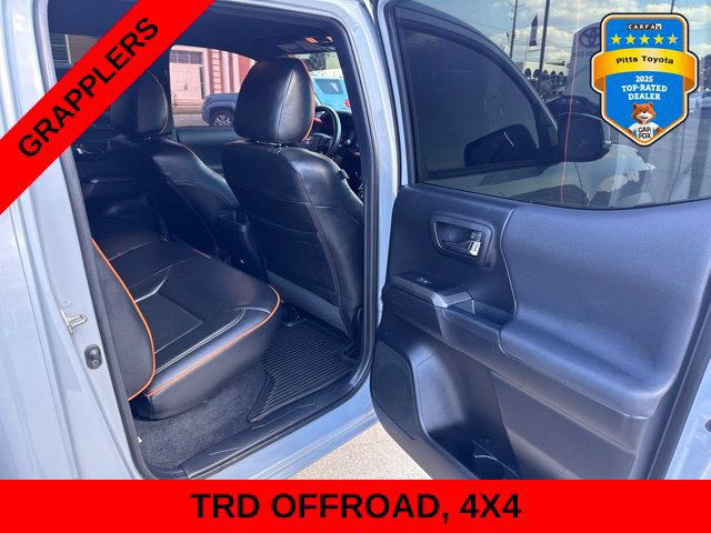 Used 2019 Toyota Tacoma TRD Off-Road AWD/4WD image 13