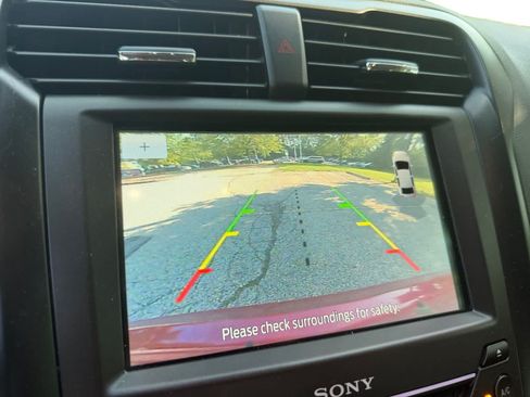 Used 2020 Ford Fusion Energi Titanium FWD image 16
