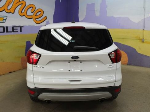 Used 2019 Ford Escape SE w/ Ford Safe & Smart Package AWD/4WD image 7