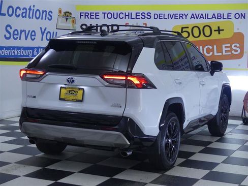 Used 2023 Toyota RAV4 XSE AWD/4WD image 7