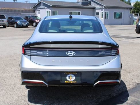 Used 2025 Hyundai Sonata SEL FWD image 4