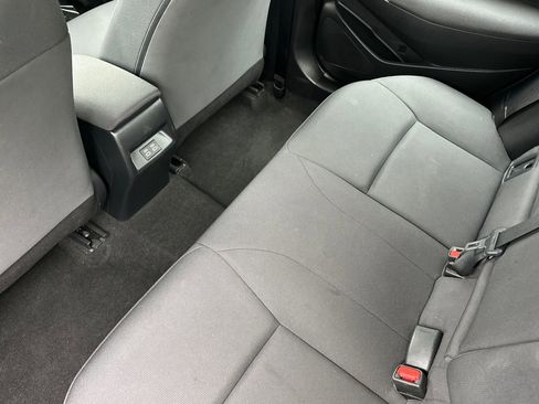 Used 2023 Toyota Corolla LE image 12