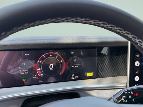 New 2026 Volkswagen Tiguan SE FWD image 32