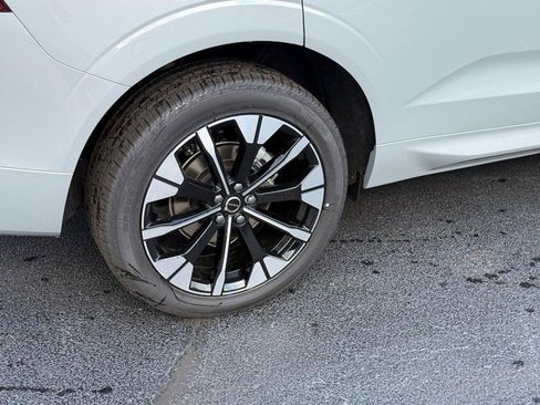 New 2026 Volvo XC60 B5 Ultra w/ Protection Package Premier image 4