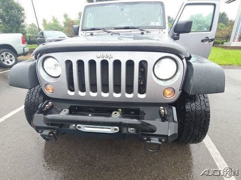 Used 2017 Jeep Wrangler Unlimited Sport w/ Quick Order Package 24S AWD/4WD image 1