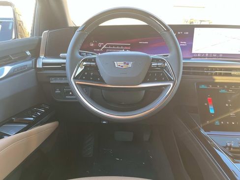 New 2026 Cadillac Escalade Luxury image 14