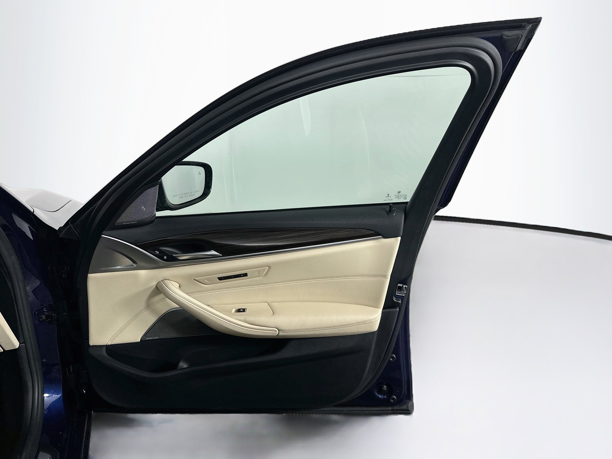 Used 2019 BMW 530i w/ Premium Package RWD image 33