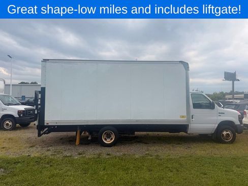 Used 2012 Ford E-350 and Econoline 350 Super Duty w/ Payload Pkg RWD image 6