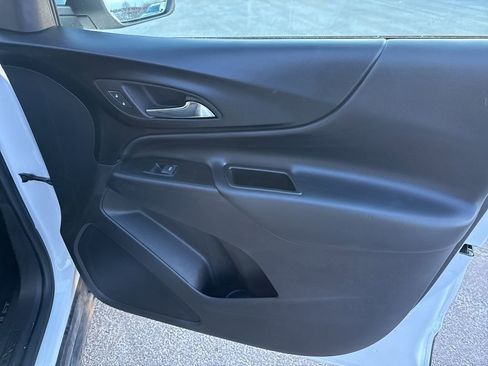 Certified 2024 Chevrolet Equinox LT image 36