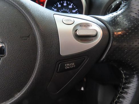 Used 2013 Nissan Juke SL FWD image 14