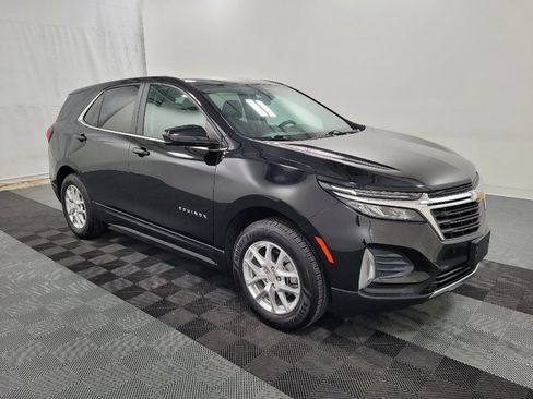 Used 2023 Chevrolet Equinox LT w/ Driver Convenience Package AWD/4WD image 11