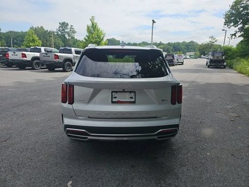 Used 2022 Kia Sorento SX Prestige w/ Panoramic Sunroof Package AWD/4WD image 6