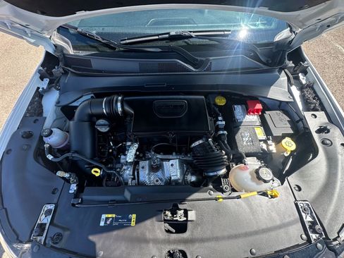 Used 2025 Jeep Compass Limited image 31