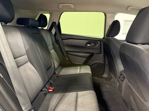 Used 2024 Nissan Rogue SV image 22