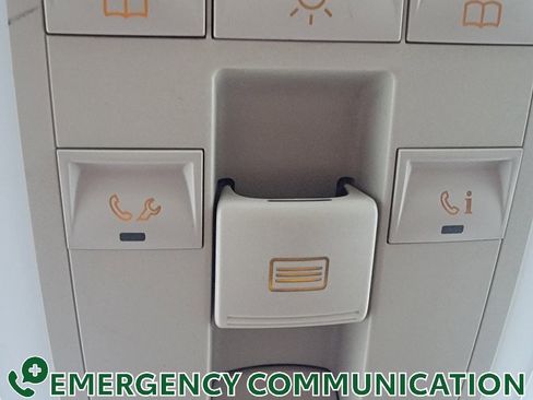 Used 2014 Mercedes-Benz E 350 Sedan image 32