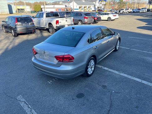 Used 2012 Volkswagen Passat 2.5 SEL Premium FWD image 5