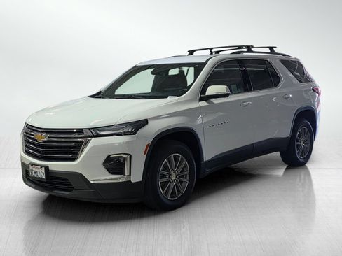 Used 2023 Chevrolet Traverse LT FWD image 3