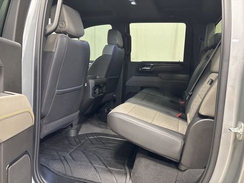Used 2025 Chevrolet Silverado 2500 ZR2 w/ Technology Package AWD/4WD image 24