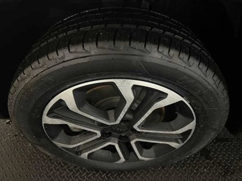 Certified 2023 Jeep Compass Limited image 8