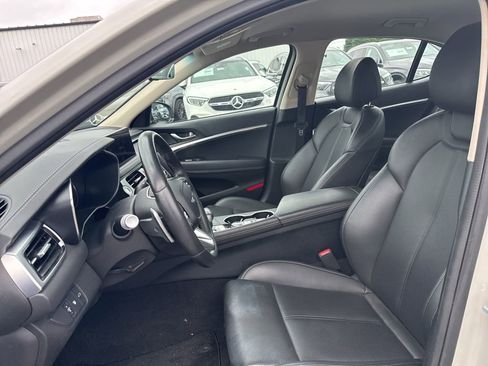 Used 2025 Genesis G70 2.5T AWD/4WD image 8