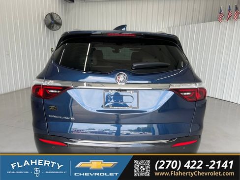 Used 2023 Buick Enclave Essence w/ Experience Buick Package FWD image 4