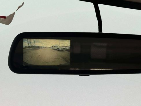 Used 2014 Chevrolet Express 2500 image 32