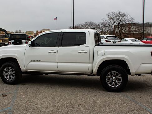 Used 2019 Toyota Tacoma SR5 image 6