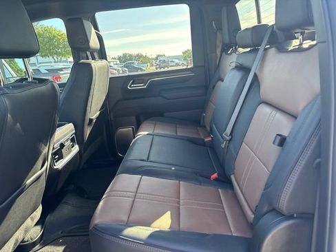 Used 2025 Chevrolet Silverado 3500 High Country w/ Technology Package AWD/4WD image 10