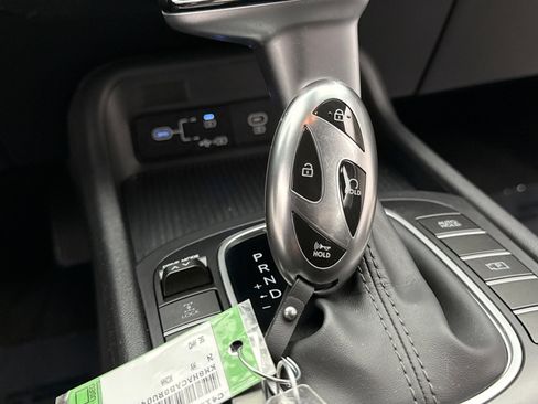 Used 2024 Hyundai Kona SE image 22