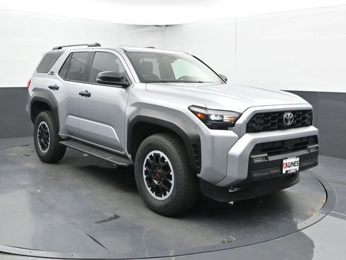 Used 2025 Toyota 4Runner TRD Off-Road AWD/4WD image 6