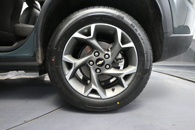Used 2025 Chevrolet Trax LT w/ Driver Confidence Package FWD image 10