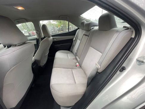 Used 2015 Toyota Corolla LE FWD image 16