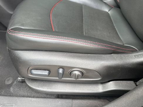 Used 2023 Chevrolet Equinox RS w/ RS Leather Package image 19