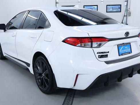 Used 2024 Toyota Corolla SE image 5