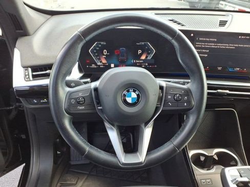 Used 2023 BMW X1 xDrive28i AWD/4WD image 7