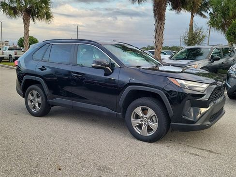 Used 2023 Toyota RAV4 XLE image 2