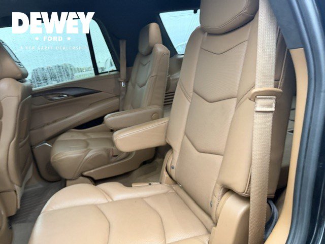 Used 2017 Cadillac Escalade Platinum AWD/4WD image 29