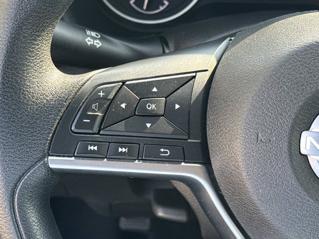 Used 2024 Nissan Sentra SV FWD image 32