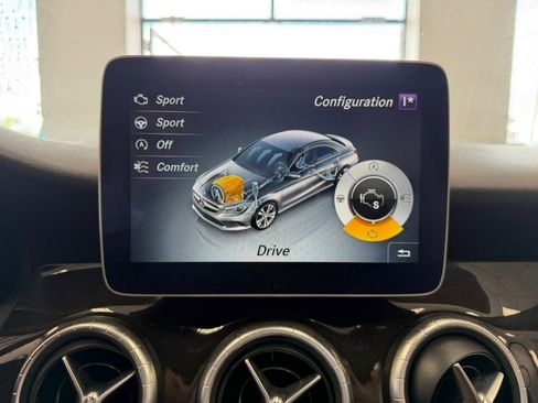 Used 2019 Mercedes-Benz CLA 250 image 48