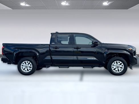 New 2025 Toyota Tacoma SR image 2