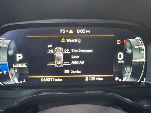 Used 2024 Mitsubishi Outlander SE FWD image 11