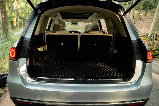 Used 2023 Mercedes-Benz GLS 450 4MATIC image 28