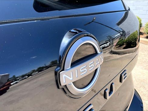 Certified 2026 Nissan Rogue SV FWD image 10